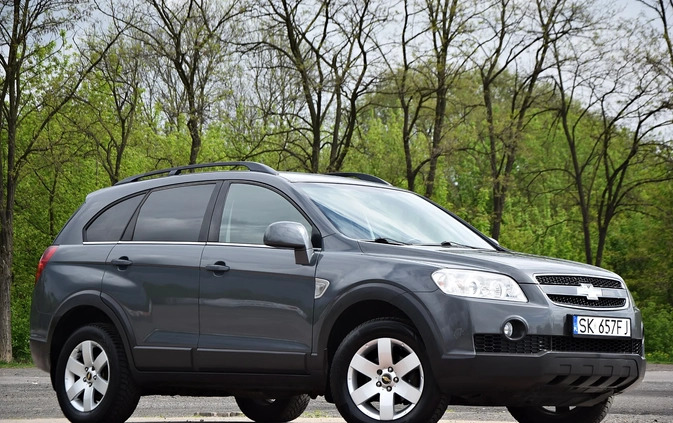 Chevrolet Captiva cena 27900 przebieg: 207000, rok produkcji 2010 z Pasym małe 704